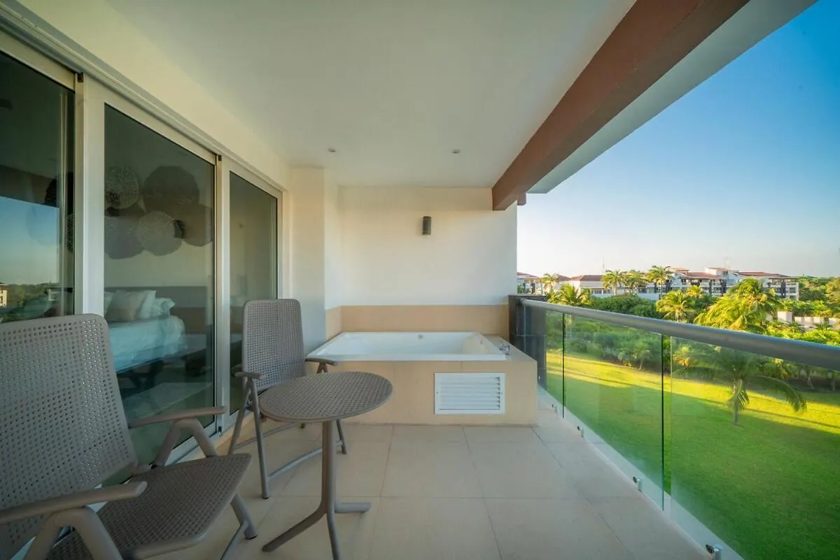 شقة Luxury Ocean View Private Jacuzzi Mareazul بلايا ديل كارمن 0*,
