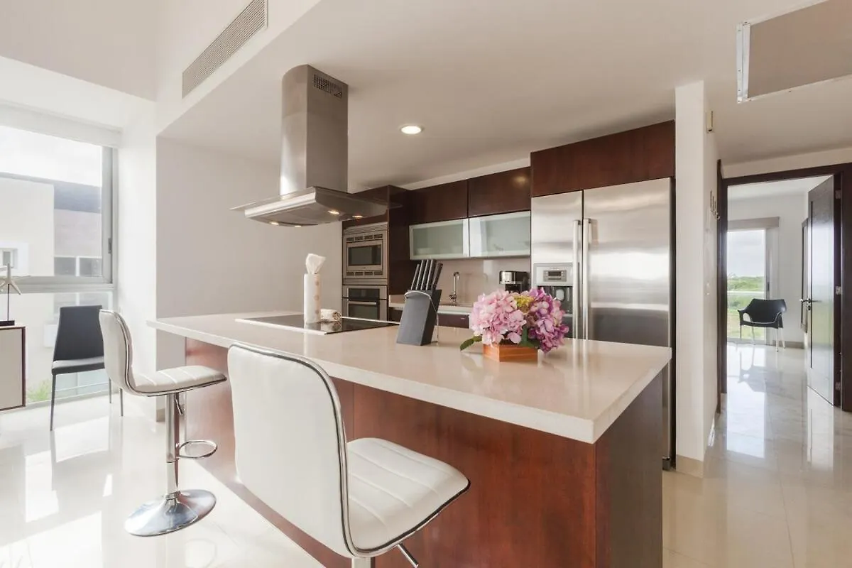 Luxury Ocean View Private Jacuzzi Mareazul Apartment Playa del Carmen 0*,  Mexico